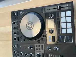 Native Instruments Traktor S4 MK 3 Bild 4