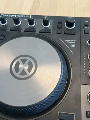 Native Instruments Traktor S4 MK 3 Bild 7