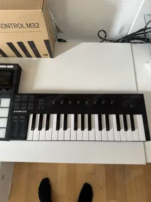 Native Instruments Maschine mk3 & Komplete Kontroll M32 Bild 3