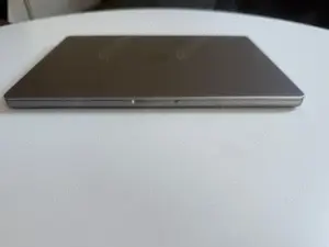 Apple MacBook Pro 16 Zoll (1TB SSD, M1 Pro, 16GB) Laptop - Space Grau - MK193D A Bild 7 Apple MacBook Pro 16 Zoll (1TB SSD, M1 Pro, 16GB) Laptop - Space Grau - MK193D A Bild 7