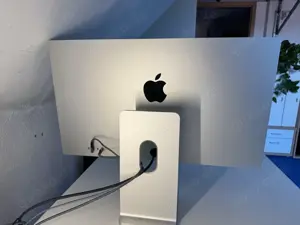Apple Studio Display 27 Zoll mit Standardglas (Neigungsverstellbarer Standfuß) Bild 3