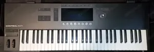 Native Instruments KONTROL S61 MK3 Premium MIDI Controller Keyboard | Neu