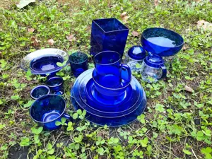 blaues Arcoroc - Kaffee-, Tee-, Frühstücks- und Mittags-Service - ein Muss für jeden Blau-Liebhaber