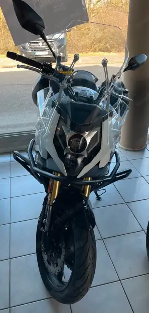 CFMoto 650 MT - quasi Neuzustand, 3800 km, Tüv neu