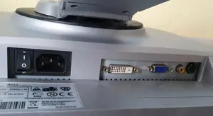 Ich verkaufe einen TFT Monitor, Samsung Syncmaster 204TS  Bild 2