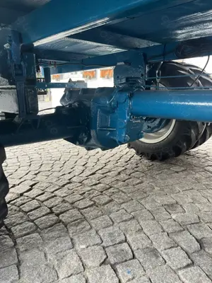 Bucher TR 1500 Allrad Schlepper, wie neu, zu verkaufen Bild 9