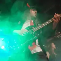 Suche Job als Gitarrenlehrer an einem oder verschiedenen Tagen die Woche Abends (Private Musikschule Bild 2