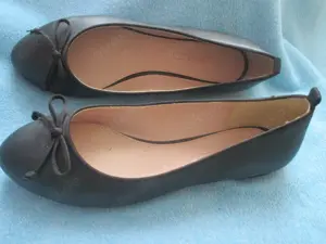 NEU 50er Jahre Rockabilly Style Leder Imitat Schleifen Ballerinas Slipper Schuhe ESPRIT 37 4 schwarz