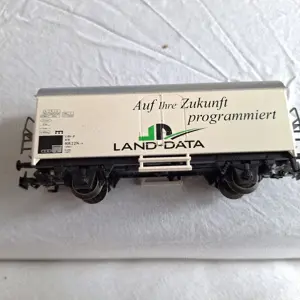 Märklin HO --Land -Data--Auf ihre Zukunft programmiert--Neuer Güterwagen siehe die Fotos