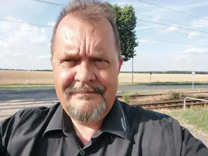 Suche nette Herbstperle mit Hüftgold und BH ab Cup F