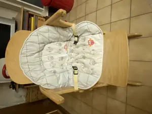 Kinder Hochstuhl aus Holz