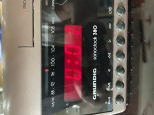 Grundig Sonoclock 380 Radiowecker