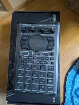 Roland SP 404 MK2 Top Zustand