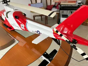 Graupner AGUSTA MH-68 A Bild 2