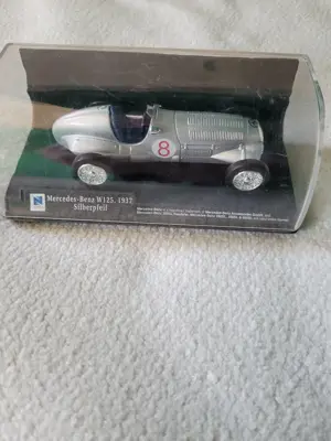 Mercedes Benz W 125,1937 Silberpfeil Skala 1:43