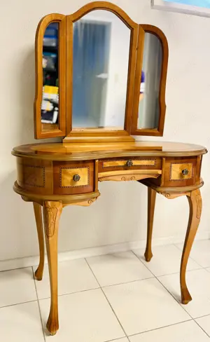 Kosmetiktisch oder Sekretär  Bild 6