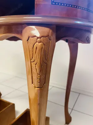 Kosmetiktisch oder Sekretär  Bild 8