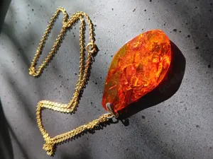 Bernsteinschmuck  Bild 2