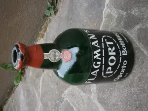 Portweinflasche 2,1L leer als Deko Bild 2