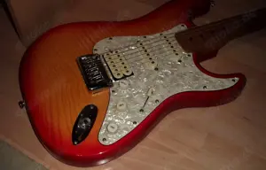 Schöne Stratocaster von Harley Benton