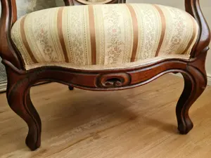 Erbstück: Stuhl von meiner Oma Bild 2