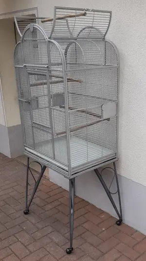 Papageien oder Sittichkäfig guterhalten abzugeben