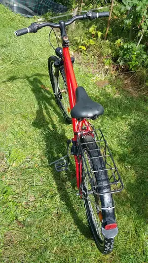 Jungend Mountainbike 26" mit Straßenausstattung, Gepäckträger, Scheibenbremse vorn, Licht vorn, 21 G Bild 4 Jungend Mountainbike 26" mit Straßenausstattung, Gepäckträger, Scheibenbremse vorn, Licht vorn, 21 G Bild 4