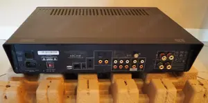 ARCAM A15 Vollverstärker Schwarz mit OVP Bild 4 ARCAM A15 Vollverstärker Schwarz mit OVP Bild 4