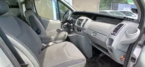 Opel Vivaro Transporter Mieten Verleih Kastenwagen ohne KM begrenzung Bild 2