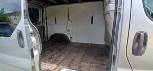 Opel Vivaro Transporter Mieten Verleih Kastenwagen ohne KM begrenzung Bild 4