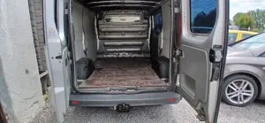 Opel Vivaro Transporter Mieten Verleih Kastenwagen ohne KM begrenzung Bild 3