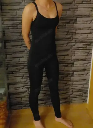 Skinny Lady bietet Dates an