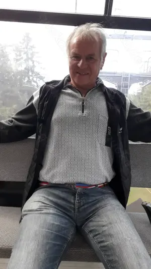 Reifer Herr sucht seine Herzensdame mit dem gewissen Extra