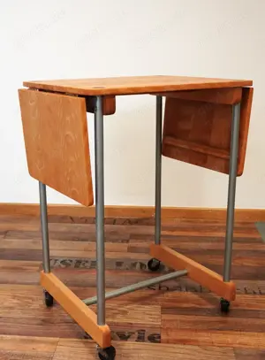 Beistelltisch, Massivholz, ausklappbar, im Bauhausstil - 1920er Jahre - Rarität