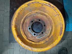 Felge 11 * 18  Stahlfelge Landwirtschaftlicher Anhänger  ET    Reifen 12,5  80 R 18