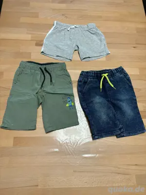 3 kurze Jungen Hosen Größe 98 der Marke Kiki&Koko 