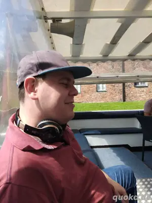 Suche ein fettes oder dickes oder molliges Tattoo und piercing lesben bi paar für sex dates und sex 