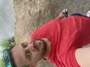 M35 mit 19cm sucht gieriges Luder das sich nachts raus schleicht um sich benutzen zu lassen