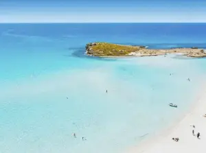 BIETEN geräumiges Haus mit POOL von 140 m  in LARNACA, ZYPERN tages-, wochen-, monatsweise möglich 