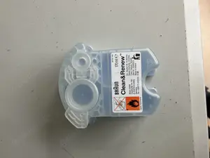 Braun Reinigungsstation Pulsonic Series 7 Typ BS 5 675 und Reinigungskartusche Bild 4