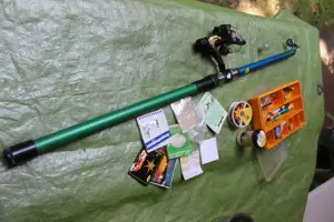 Angelrute Fertimontage Schwimmer Angelrolle neu Schnur