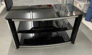 TV Hifi Rack mit 3 Glasplatten in schwarz