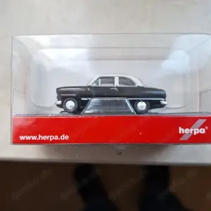 10 x Modellautos 1:87--1 x Herpa.1 x Rietze --2 x Ferrero-2 LKW Tank und Koffer LKW Bild 7
