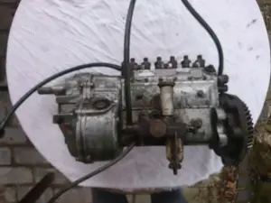 Einspritzpumpe für Mercedes Rundhauber oder Unimog