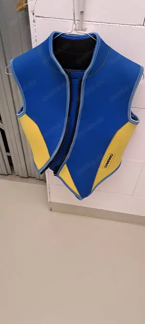 Damen Neopren Anzug mit Weste zu verkaufen