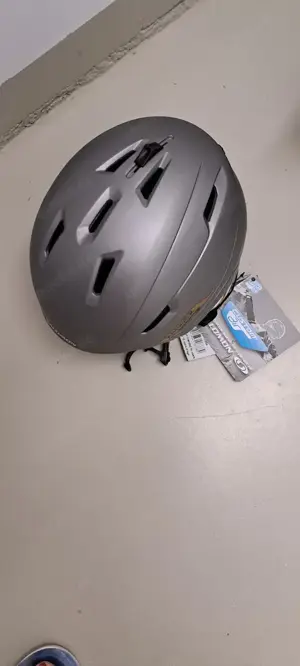 Skie Helm Damen Neu zu verkaufen