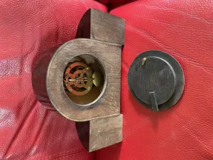 Stutzuhr zierlich mit Pendel und Schlüssel  Bild 2 Stutzuhr zierlich mit Pendel und Schlüssel  Bild 2