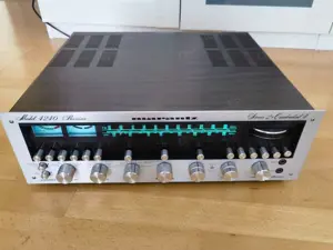 Marantz 4240 Stereo Quadradial 4 AM FM Receiver