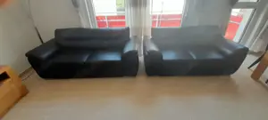 2 schwarze Ledersofas zu verkaufen (einzeln oder zusammen)