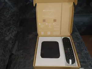 3 nagelneue Sky Boxen